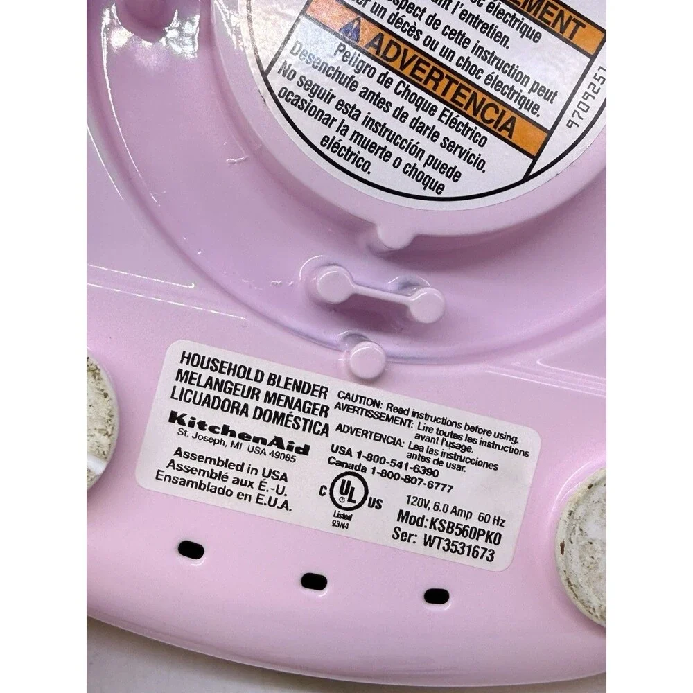 Kitchen Aid Cook For The Cure KSB560PK0 Pink Blender Mixer 7 Cup Works